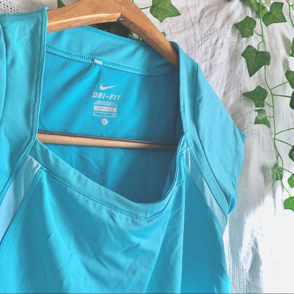Nike dri fit top ✨ - Picture 2 of 3